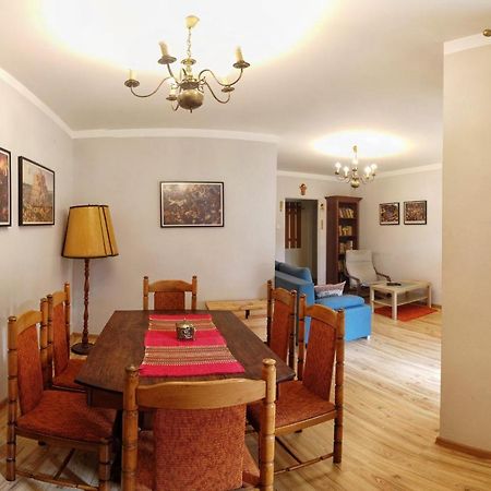 Cozy Apartment In Tarnów Εξωτερικό φωτογραφία