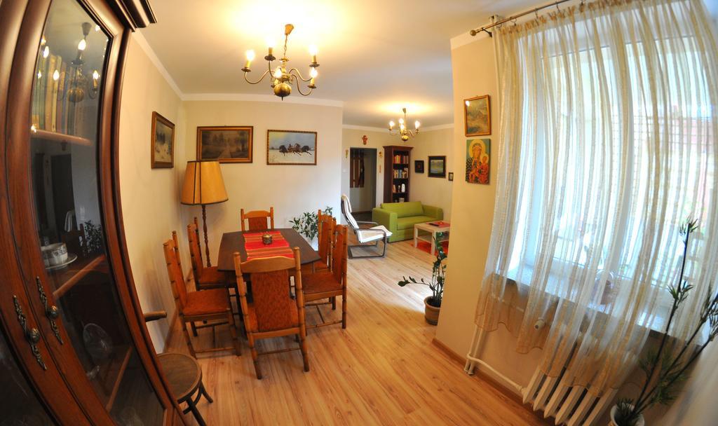 Cozy Apartment In Tarnów Εξωτερικό φωτογραφία